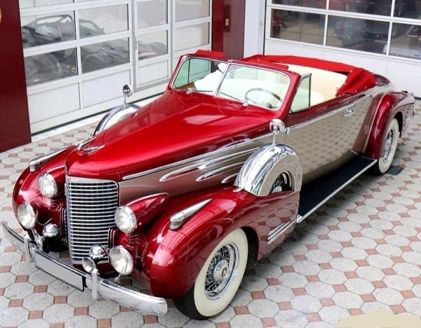 1938 Cadillac Series 38-90 Sixteen Convertible Coupe
