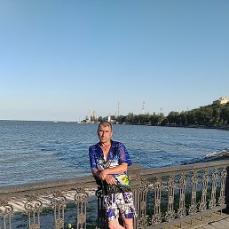 ������, ������, 52 ����