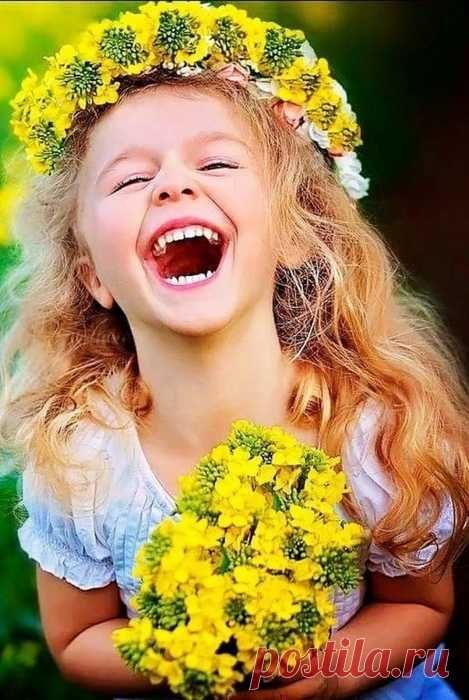 Мы думаем, что жизнь сложна....Виним судьбу за все потери... Но может в нас самих вина? Мы сами ...