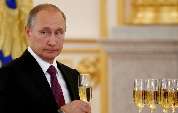 Президент России Влaдимир Путин сегодня отмечает 71-й день рождeния. Поздравления в коммeнтарии.