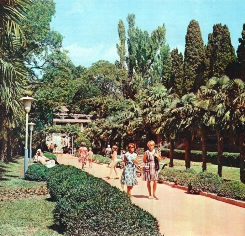   1970-.        (  ... - 9