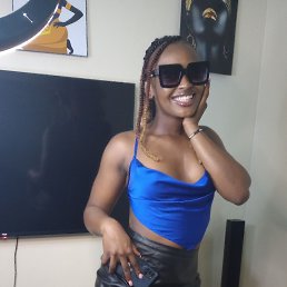 ���� Evalyne, �������, 25 ��� - ��������� 11 ������� 2023