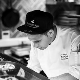 �������, �������, 32 ����