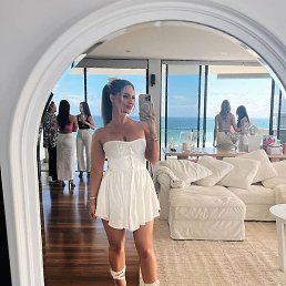 Mikee, , 41 