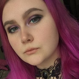Christina, 21, 