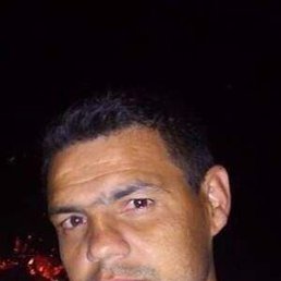 Fernando, 39, 