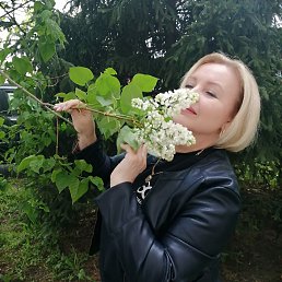 Olena, 50, 