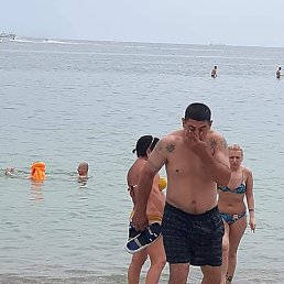 Irakli, �������, 44 ����