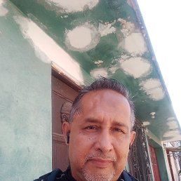 Edmundo, 53, 