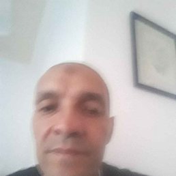 Azeddine, 38, 