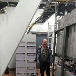 ������, ������, 64 ����