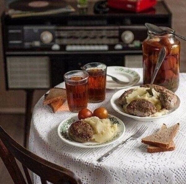 Наши родители конца 60-х начала 70-х были, как бы так помягче сказать, пофигистами, что ли. Особо с ...