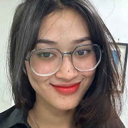 Priya Agarwal, ���� ����, 32 ����