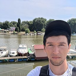 Radu, 28, 