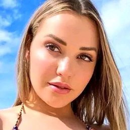 Elena Ajr, �����������, 40 ���