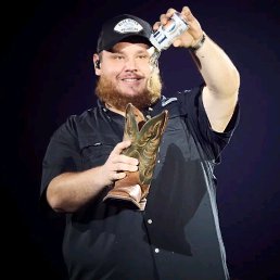 Luke Combs, 33, 