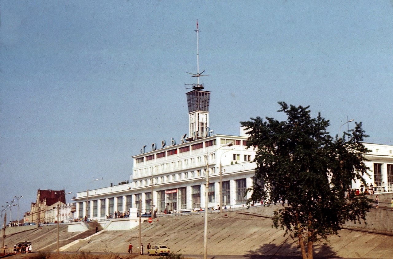     ( ). 1979 .