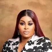 Sarah Martins, 28 ���, �����������