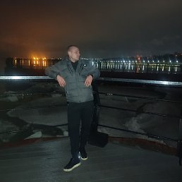 ����, ��������, 32 ����