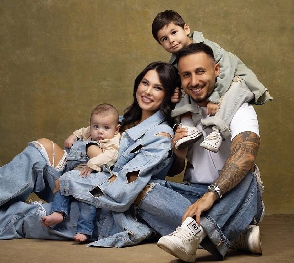 Я всегда считала своего мужа надежным и преданным человеком. Мы вместе уже пять лет, и за это время ... - 2