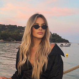 Alina, 37 , 