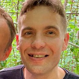 ����, ����, 44 ����