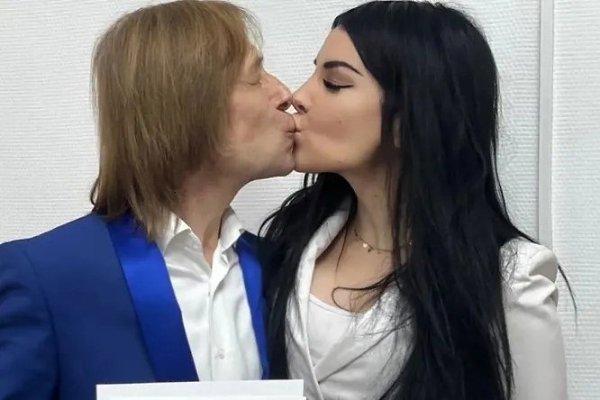 Вдова Пьера Нарцисса сыграла свадьбу с его лучшим другом.Вдова «фабриканта» вышла замуж еще 7 ...