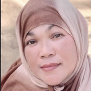Aida, 40 , 
