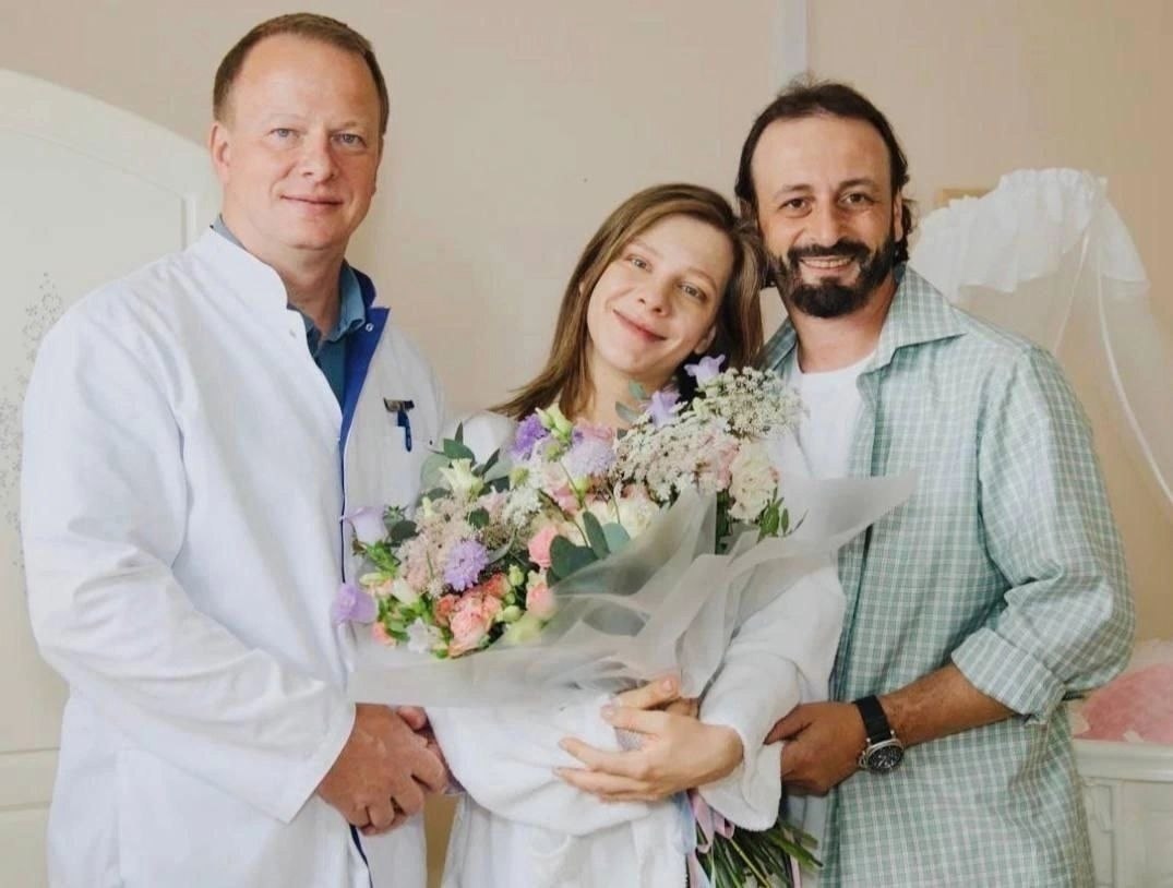 Лиза Арзамасова поблагодарила всех за поздравления с рождением дочери. 29-летняя