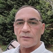 M����, , ����