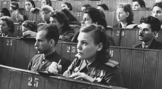 80  , 13  1945        , ...