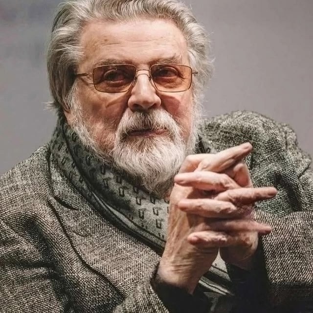 КАЖЕТСЯ, Я УСТАЛ БЫТЬ ДОБРЫМ. С ГОДАМИ ХОЧЕТСЯ СПОКОЙСТВИЯ. КАК НИ СТРАННО, НО С ВОЗРАСТОМ ТО, ЧТО ...