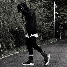 ���� Farxat, �������, 32 ���� - ��������� 4 ������� 2024