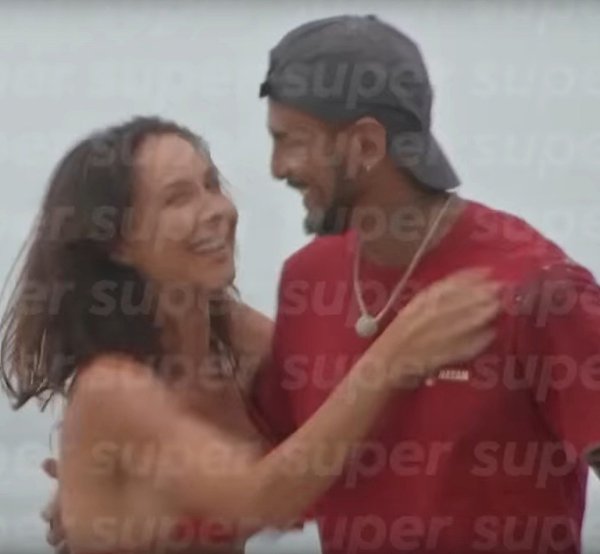 Натана и Лерчек поймали за поцелуем на шоу