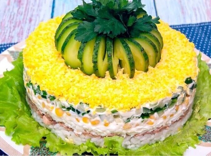 Слоeный сaлaт с пeчeнью трeски "Диана" Сocтав продуктов 250 грaмм (oдна банка) печени ...