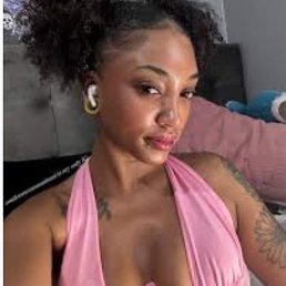 Sofia, 29, 