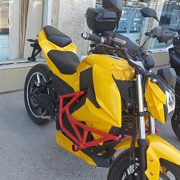 Giorgi, �����, 32 ����