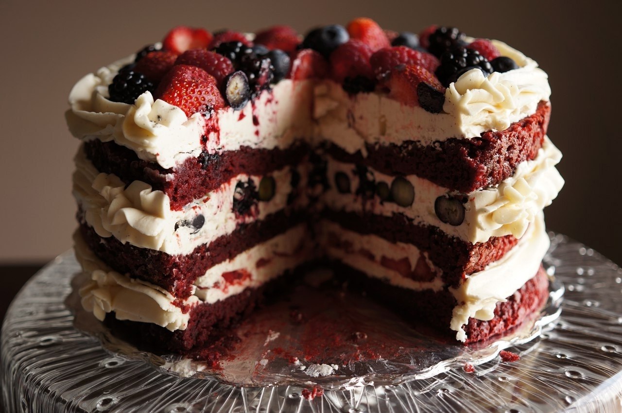   .Red velvet cake -    .    ...