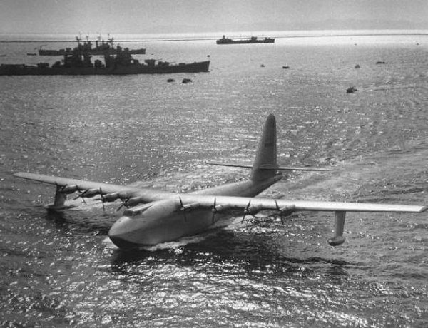 1947:     (Hughes H-4 Hercules)      ... - 2