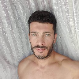 Happy, 36, 