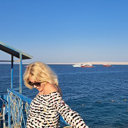 Alisa, 51, 