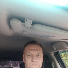 Artem, 47, 