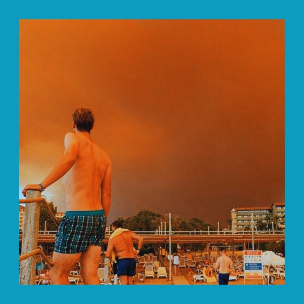 Россияне вернулись в отели Антальи несмотря на пожары.Из-за лесных пожаров туристов временно ... - 3