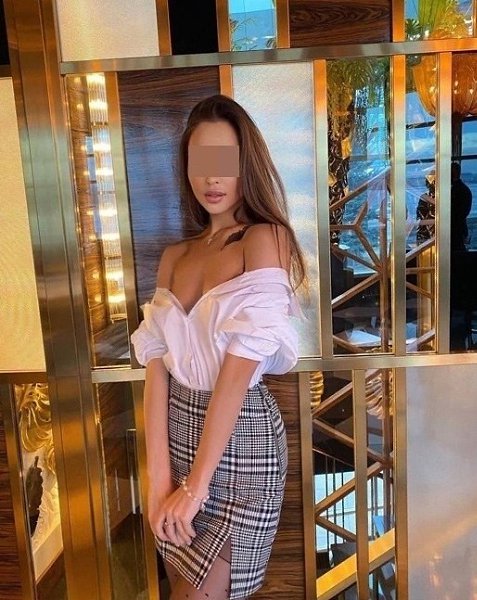 «Фонтанка» сообщила, что эскортницы на Петербургском международном экономическом форуме (ПМЭФ) могут ...