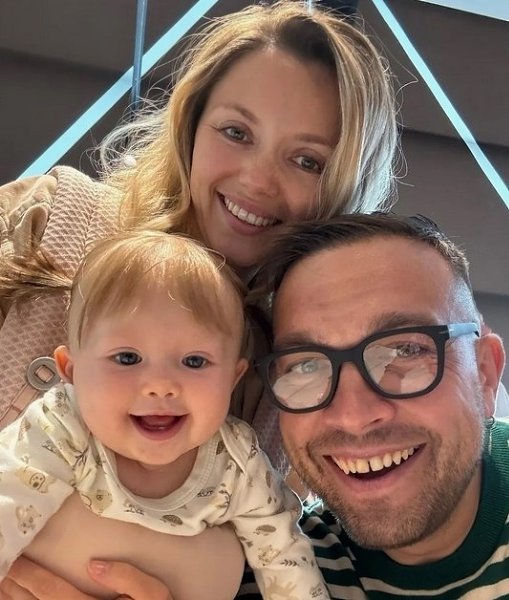  2 ,   !:           ... - 3