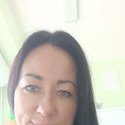 Natalie, 41, 