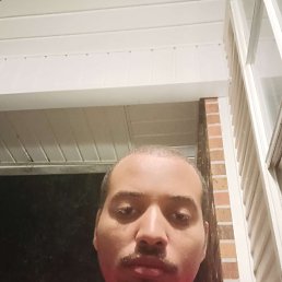 Bobby, 22, 