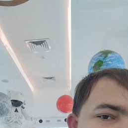 Maks, 23, 
