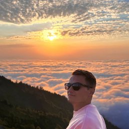 ����, ������, 33 ����