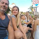 �����